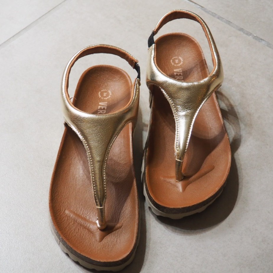 sandalias verbenas de piel color oro