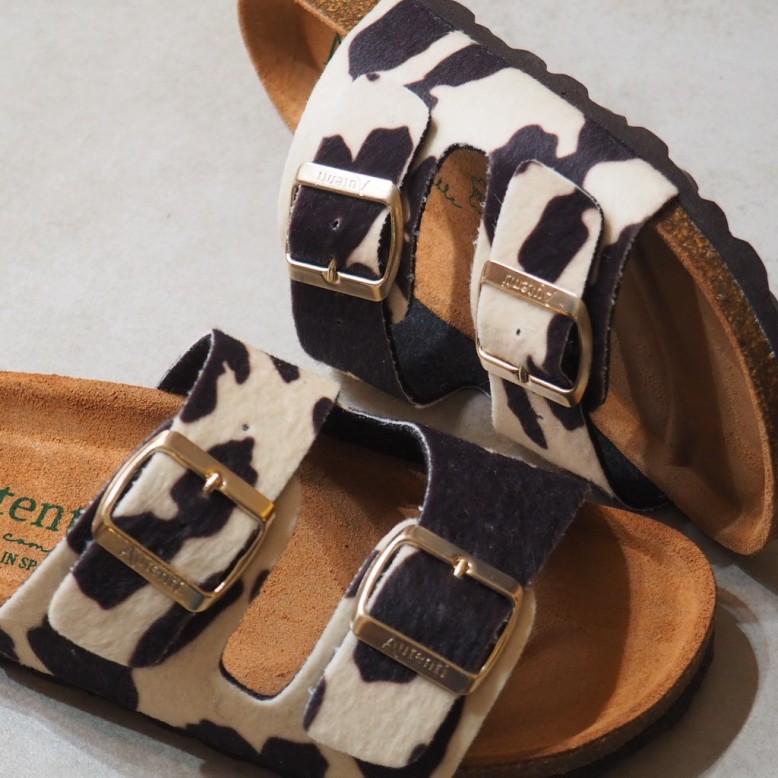 sandalia Autenti doble hebilla print vaca